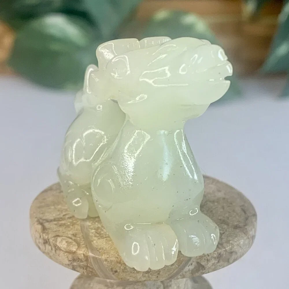 Chinese Jade Foo Dog Pixiu Figurine Carved Mythical Animal Figure Statue Vintage